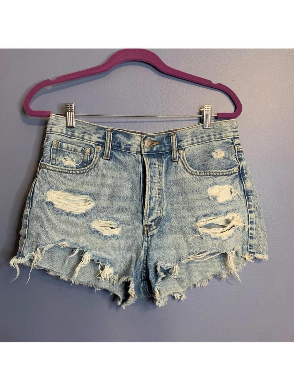 Aeropostale Distressed Boyfriend Denim Shorts - Size 6